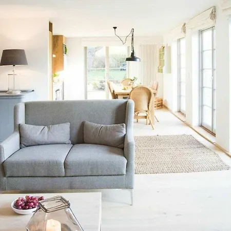 بيت للعطل Sommerby Garden Cozy Retreat